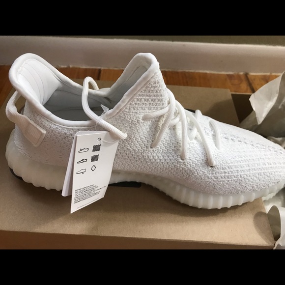 Cream Yeezy V2